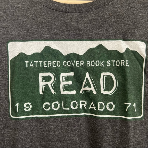 Tattered Cover Colorado license plate T-shirt - Picture 3 of 3